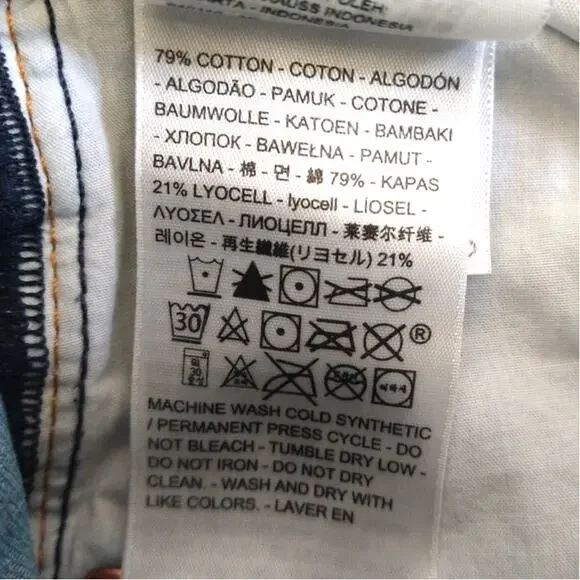 Levi's x Farm Rio Ribcage Cropped Jeans Women's 24 High Rise Denim - Picture 6 of 15